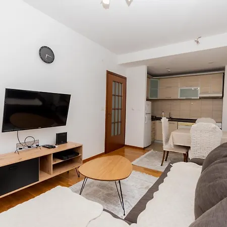 Compass 4 Podgorica