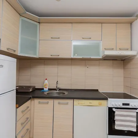 Apartament Compass 4 *